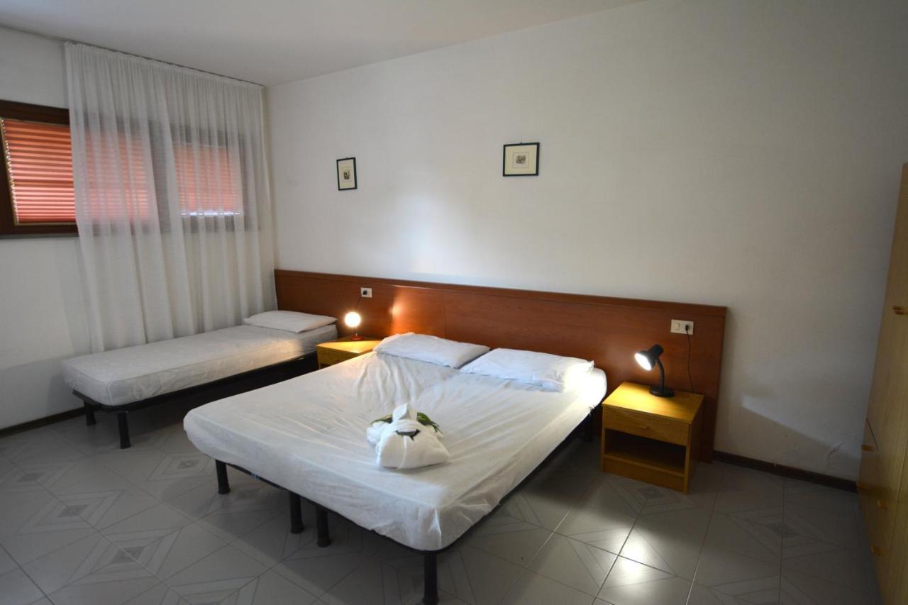 Apartamento Flat In Lignano Pineta Lignano Sabbiadoro Exterior foto